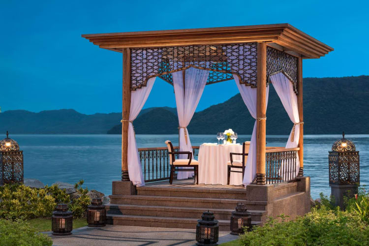 Beach Cabana Sunset Dining
